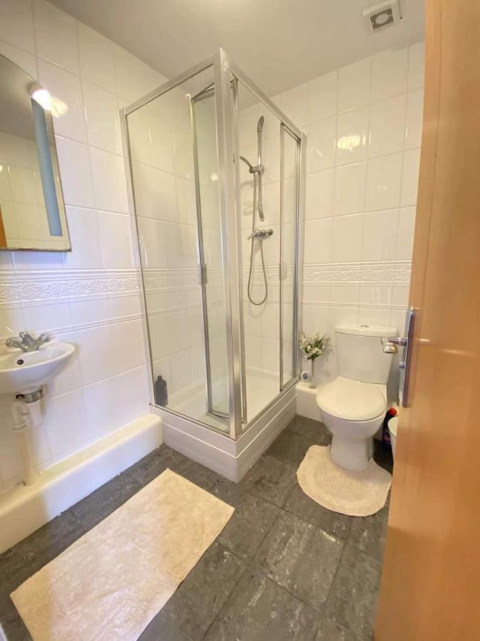 Beach Front Apt With Stunning Sea View Swansea Exteriör bild