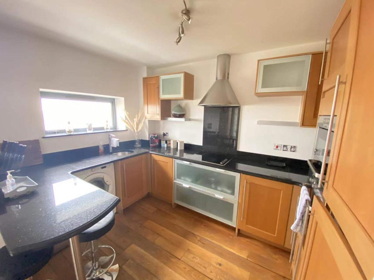 Beach Front Apt With Stunning Sea View Swansea Exteriör bild