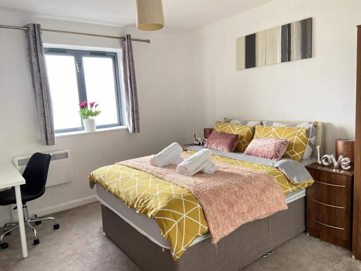 Beach Front Apt With Stunning Sea View Swansea Exteriör bild